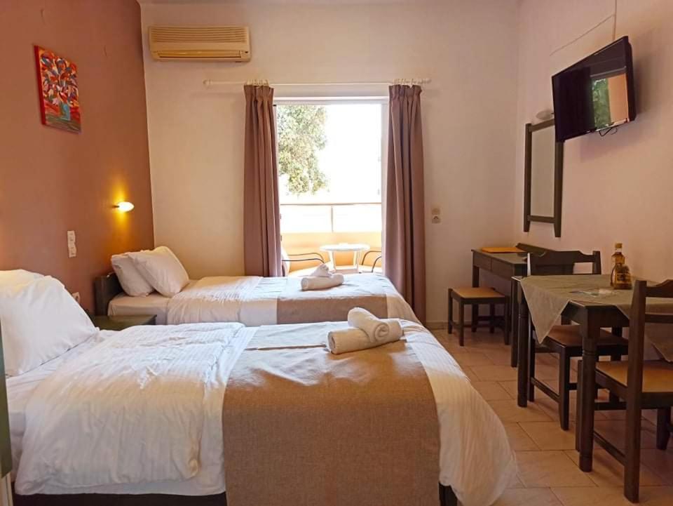 Hotel Mary Platanés Esterno foto